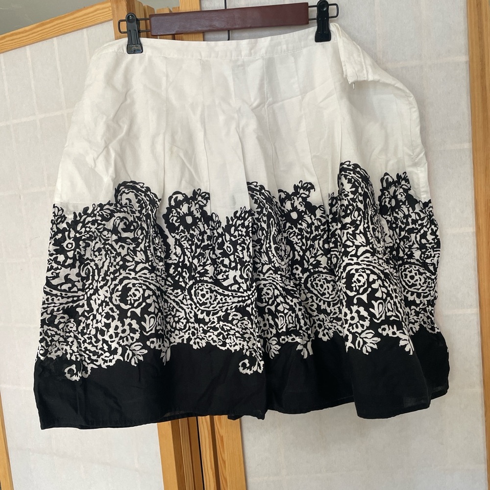 Covington Black and White A-Line Skirt